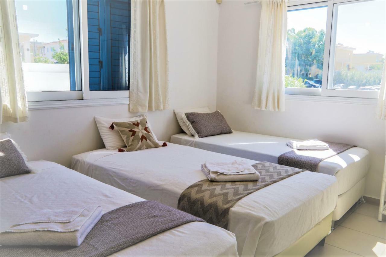 Phaedrus Living: Seaside Luxury Villa Anafi باراليمني المظهر الخارجي الصورة