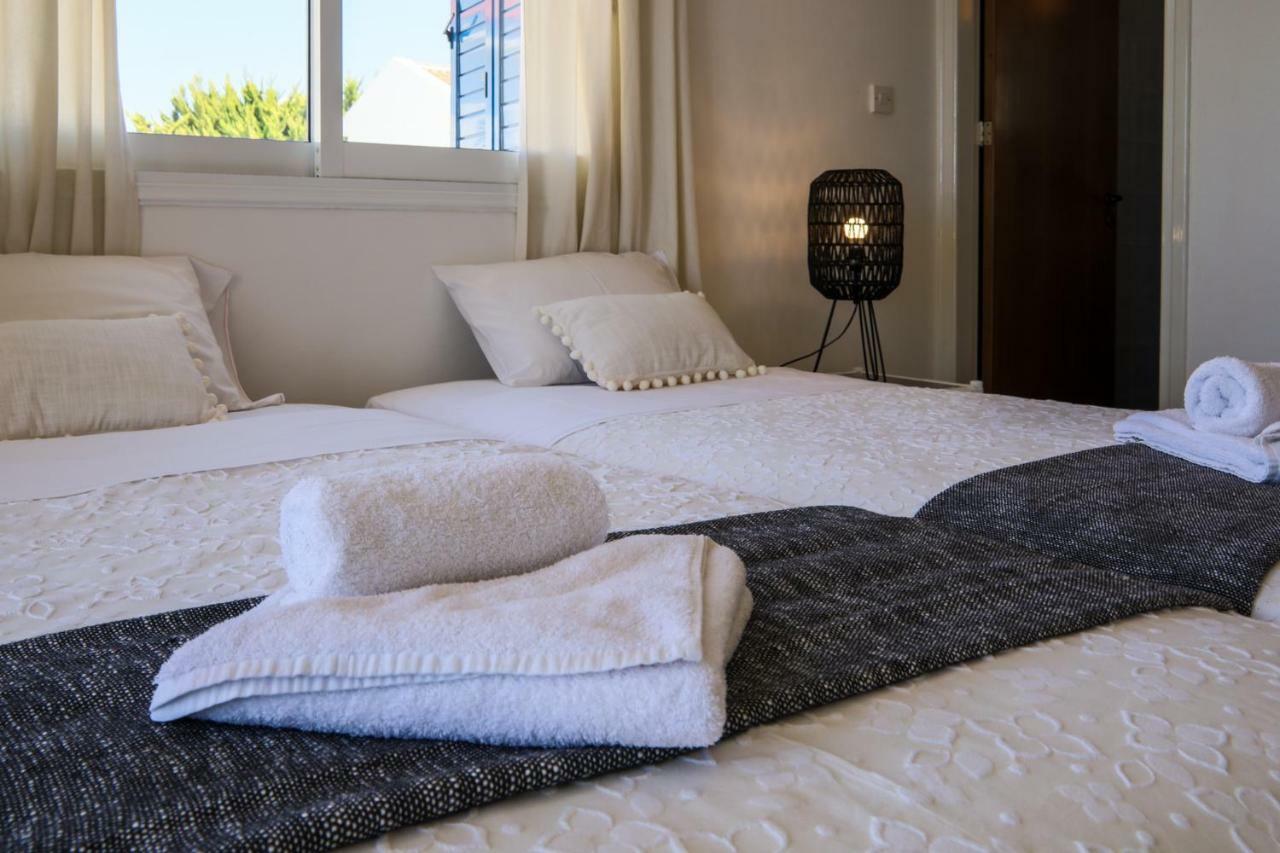 Phaedrus Living: Seaside Luxury Villa Anafi باراليمني المظهر الخارجي الصورة