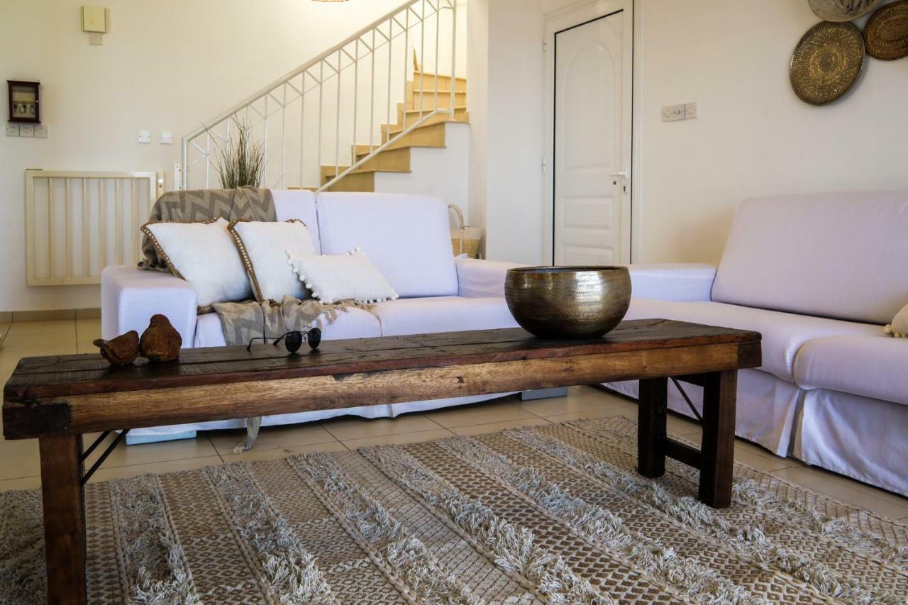 Phaedrus Living: Seaside Luxury Villa Anafi باراليمني المظهر الخارجي الصورة